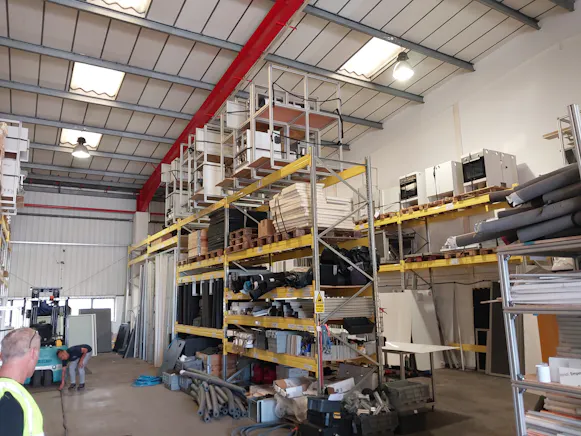 Unit 12b, The Western Centre, Bracknell, Industrial To Let - 20260629_104652.jpg