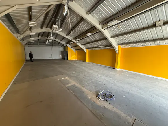 Northfield House, 128 Boston Road, Hanwell, Industrial / Retail To Let - IMG_6407.jpeg