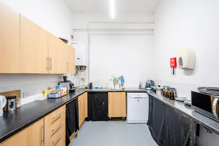 Unit 3 Markian House, 52-56 Pritchards Road, London, Office To Let - Markian Hse U3 - Low Res 10.jpg