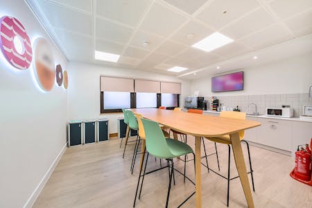 Charter Court, 74-78 Victoria Street, St Albans, Office To Let - 137384016911ec83a8ba9.jpg