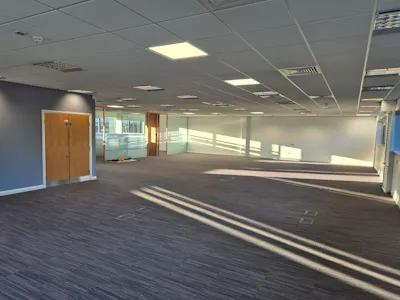 Unit B1, Stockport, Office To Let - 20261022_165917.jpg