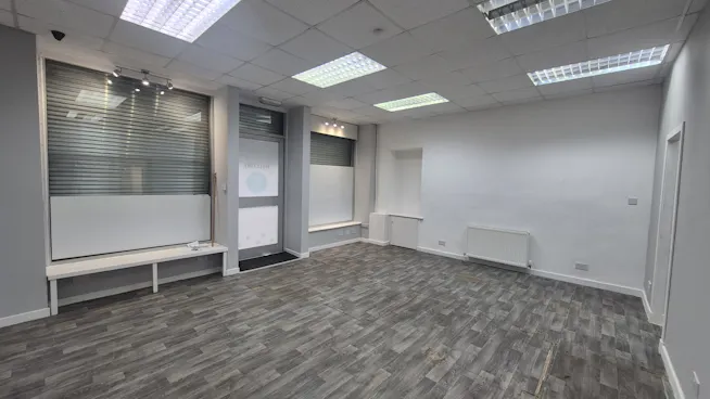 701 Cathcart Road, Glasgow, Retail To Let - 20260820_125048.jpg