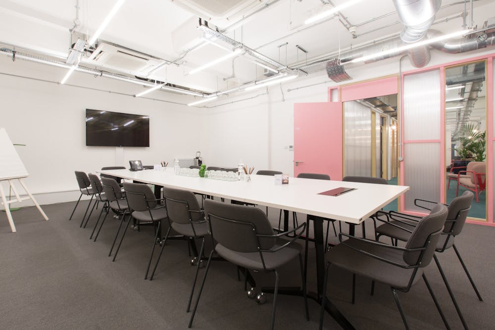 133 Whitechapel High Street - Meeting Room.jpg