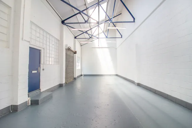 Unit 18, Atlas Business Centre, Staples Corner, Industrial / Warehouse To Let - 3.jpg