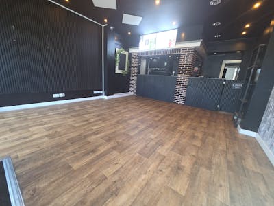 122 Eastwood Old Road, Leigh-on-Sea, Retail To Let - WhatsApp Image 2026-04-20 at 14.48.06 (2).jpeg