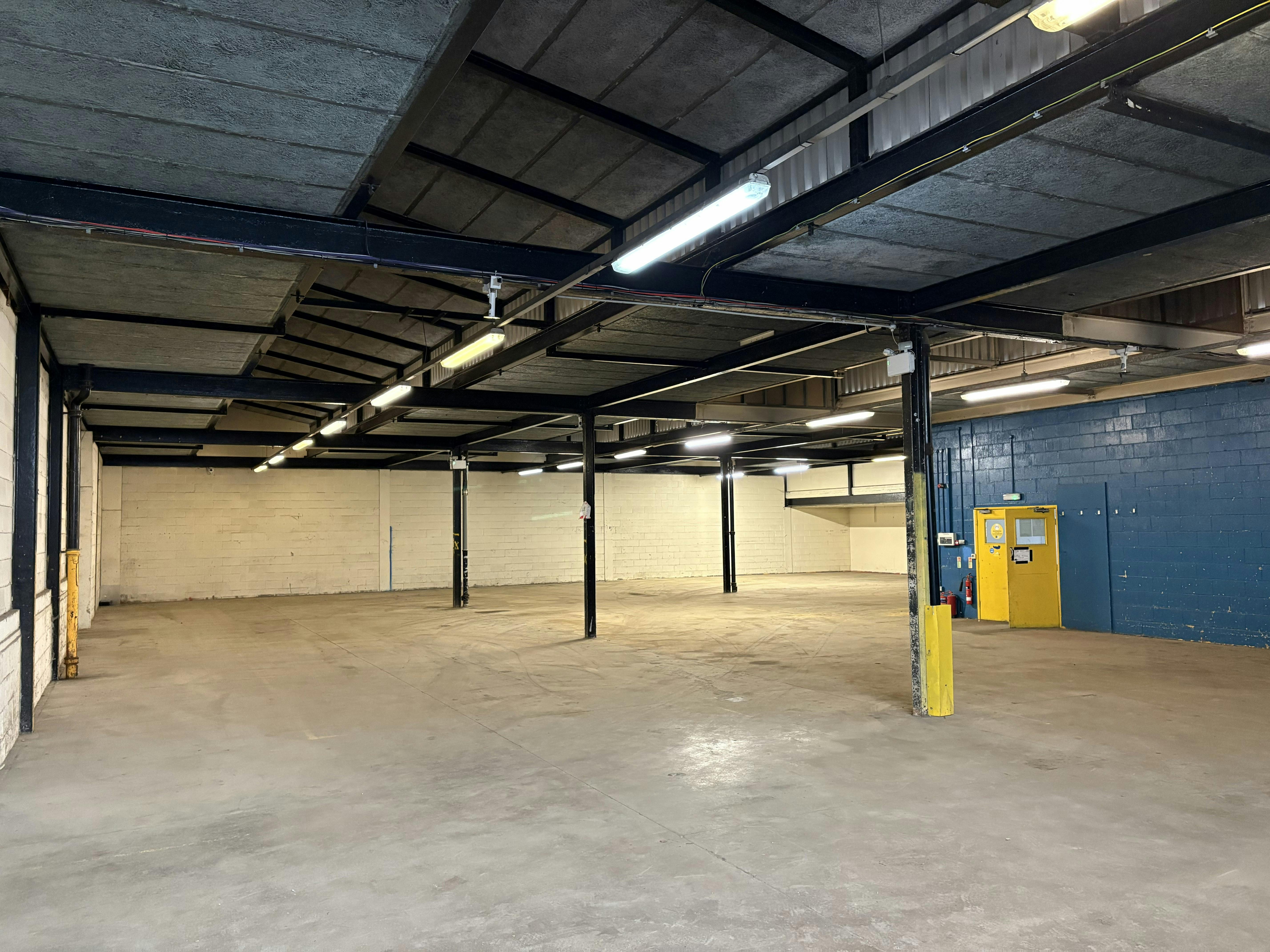 Former HSS Hire Unit, Edinburgh Way, Harlow, Industrial To Let - IMG_0485.jpg