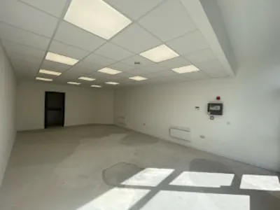 26 Park Street, Swansea, Office / Retail - In Town To Let - 83b655fa-1ed7-4c33-8b61-01be123a59b3.jpg