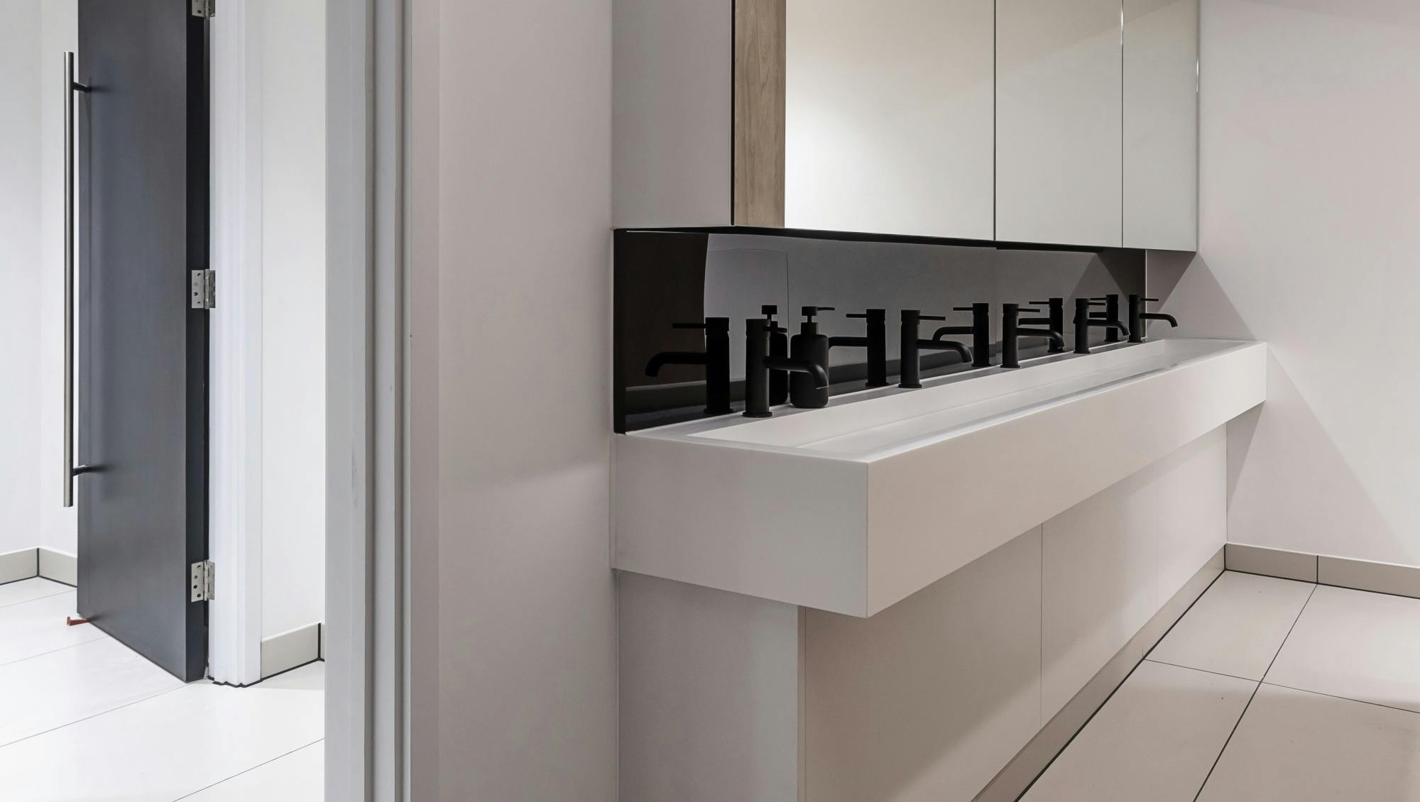 Office in Whiteley - photo 4