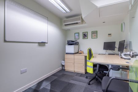 5 Vicarage Lane, London, Office To Let - 115_Vicarage_Lane_E15.jpg