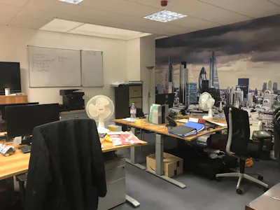 Unit 2 Cedar Court, London, Office To Let - IMG-3205.JPG