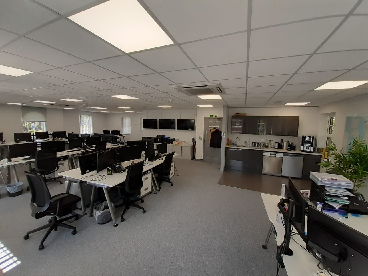 Office in Bournemouth - photo 4