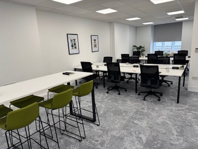 Kingsgate House, 114/15 High Holborn, London, Offices To Let - 1st-IMG_6194 1.jpg
