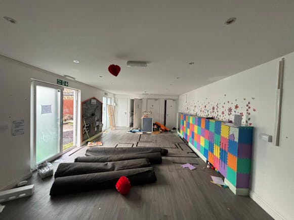 10 Broompark Road, Glasgow, Industrial / Offices / Retail To Let / For Sale - PHOTO-2026-02-16-10-46-58 8.jpg