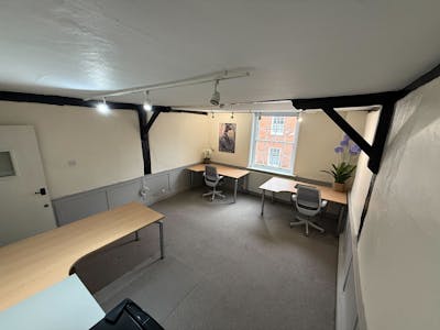 St. Edmunds House, Guildford, Office To Let - IMG_1423.jpg