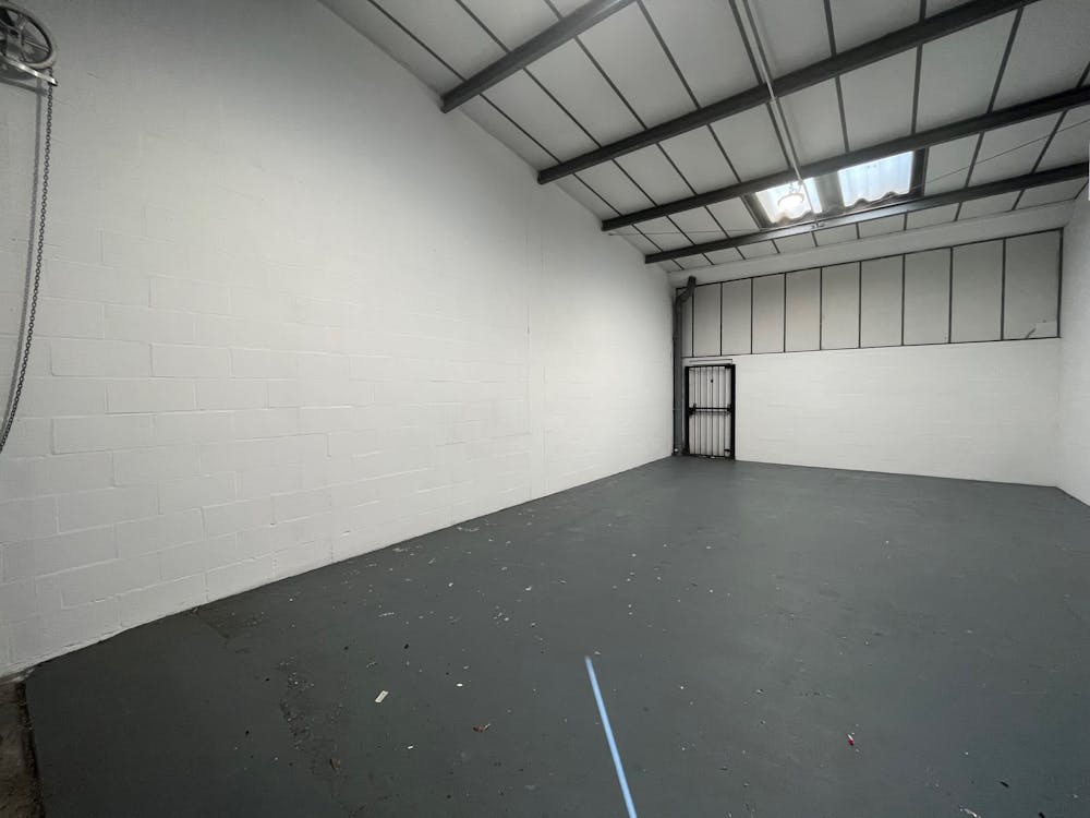 Unit 4 River Ray Industrial Estate, Barnfield Road - 3.jpg