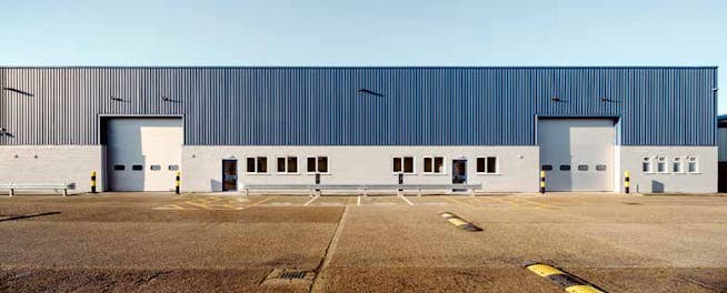 Units 2A, 2B, 3D & 3E Gatwick Gate, Charlwood Road, Crawley, Industrial To Let - Units 3d  3e.jpeg