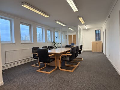 Unit 4, Watford, Industrial / Office / Warehouse To Let - Unit 4 Open Plan Office.jpeg