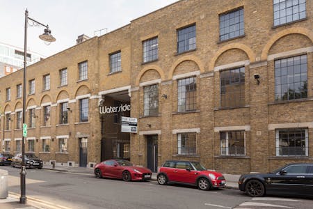 Unit 20 Waterside, 44-48 Wharf Road, London, Office To Let - WatersideWharfRoadLondonN1ShoreditchHoxtonAngelOfficeRentExterior2.jpg