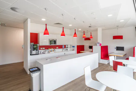 1 Capability Green, Luton, Office To Let - 1 Capability Green - Luton-107.jpg