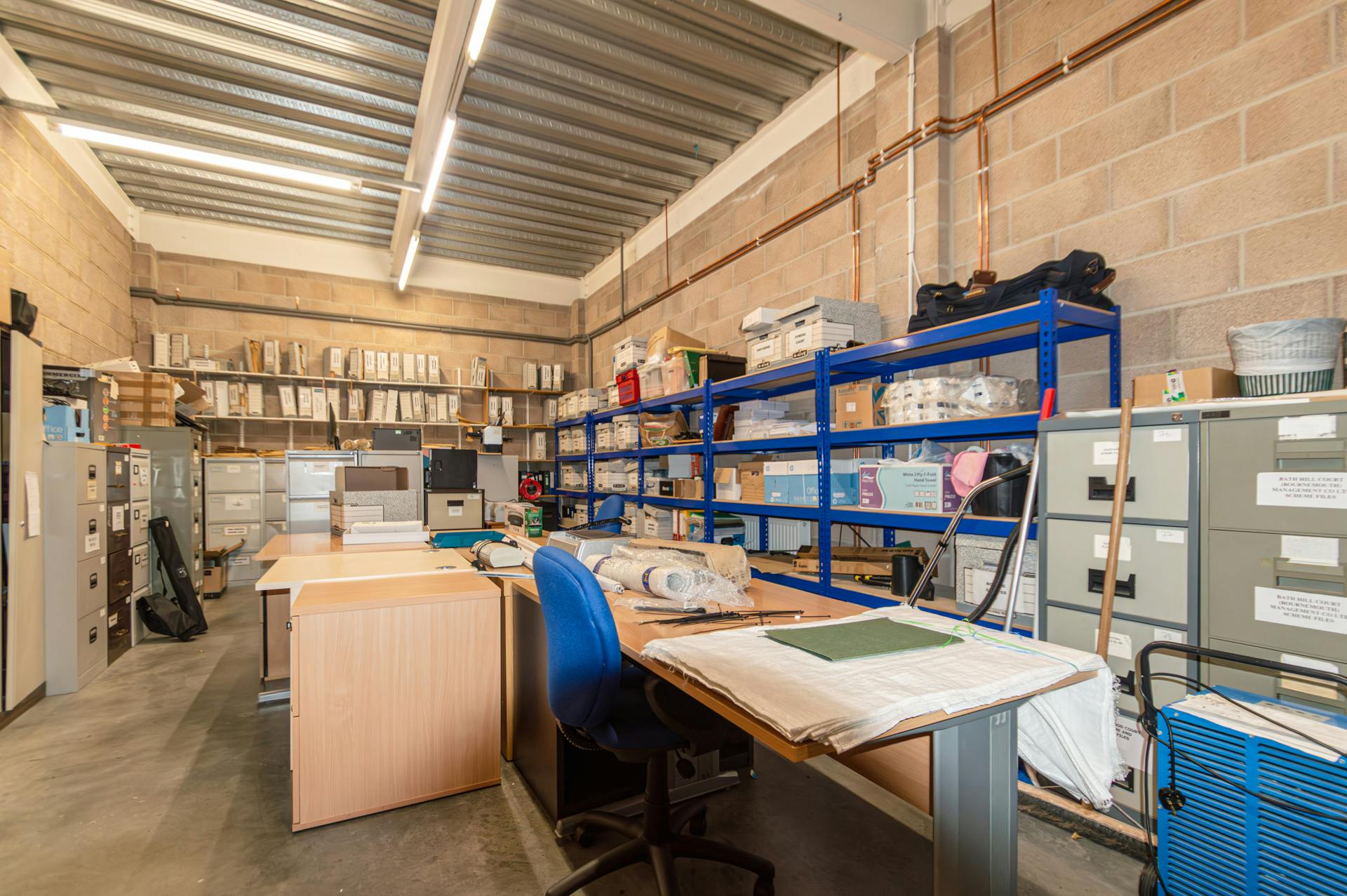 Industrial Unit in Poole - photo 3