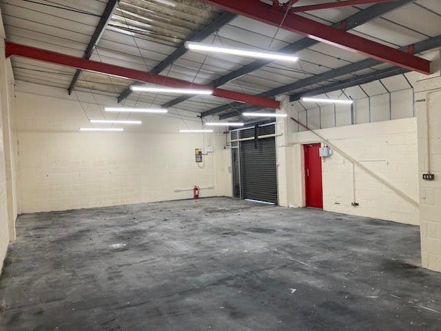 Unit 19, Longshot Industrial Estate, Bracknell, Industrial To Let - Unit 19 Longshot.jpg