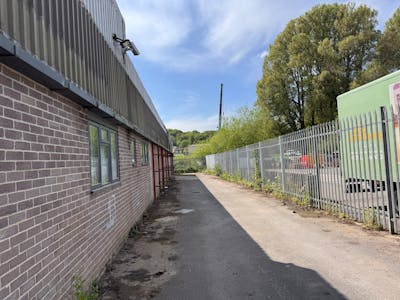 Unit 7, Yeovil, Industrial/Logistics Lease Assignment - IMG_2361.JPG