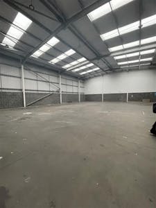 Unit 7, Orpington Business Park, Orpington, Industrial To Let - d48a768f-8e5e-48b4-b394-45f382672801.jpg