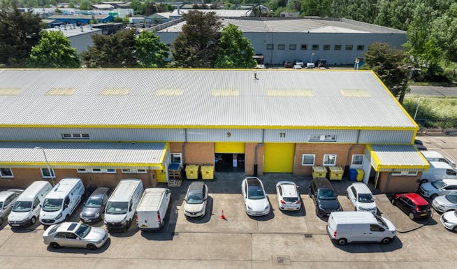 Unit 9, Basildon, Industrial To Let - 0e64e7cd41b1448eb845f28afcfb52a8_web.jpg
