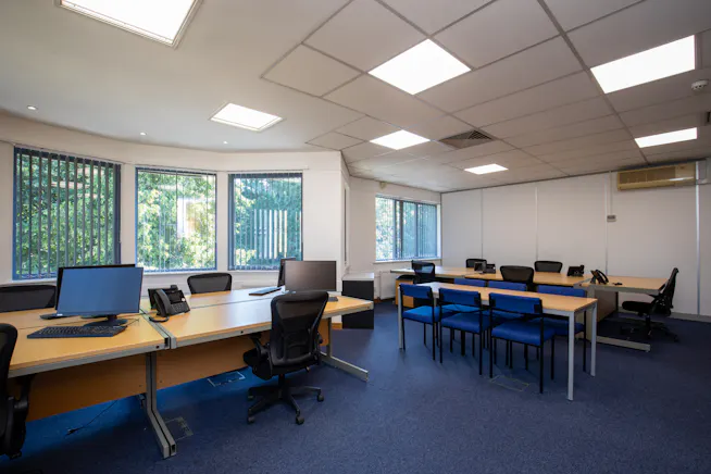 Alexandra Gate Business Centre, Cardiff, Offices To Let - D4 c.jpg