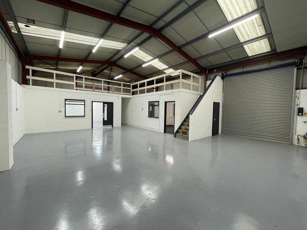 Unit 18 Queensway Industrial Estate - IMG_1838.JPG