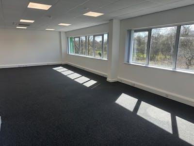 Unit 3, Chertsey Business Park, Chertsey, Industrial To Let - IMG_1655.jpeg