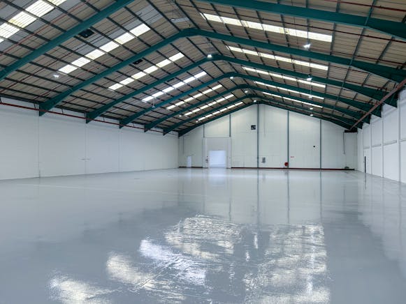 Unit B, Irton House, Chalgrove, Industrial To Let - IMG_2980 edited.jpg