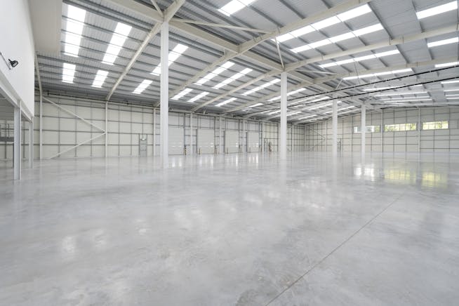 Intec Business Park, Wade Road, Basingstoke, Industrial To Let - IW121025CA0831.jpg
