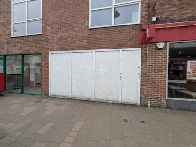 183 Fleet Road, Fleet, Retail To Let - 4558.jpg
