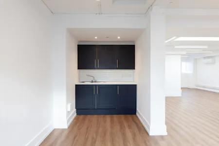 19 Margaret Street, London, Office To Let - f9d13631-c358-42ce-b3cd-2905ed6f2488_web.jpg
