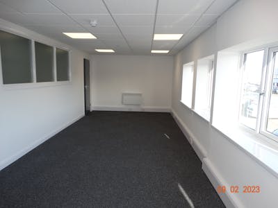 Unit 13, Hartlebury Trading Estate, KIDDERMINSTER, Industrial/Logistics To Let - DSC04994.JPG