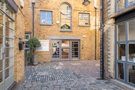 2 Printing House Yard, London, Office To Let - 1530223 (4).jpg