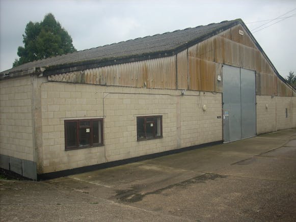 3 Thurley Farm Business Units, Reading, Industrial To Let - DSCN5566.JPG