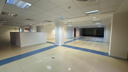 Showroom / Office Space, Bait Al Falaj, Darsite, Office To Let - Ruwi 1400 sqm 35.jpeg