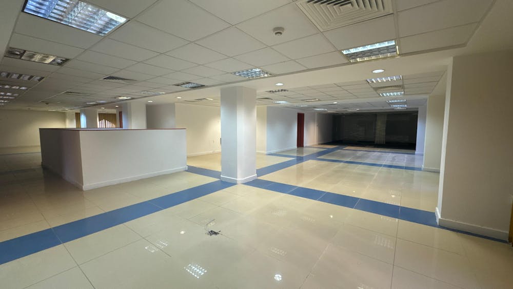 Showroom / Office Space, Bait Al Falaj - Ruwi 1400 sqm 35.jpeg
