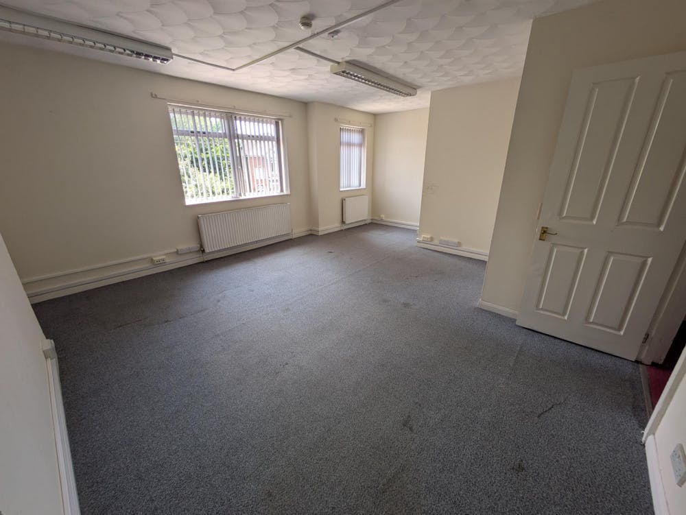 113-121, Goldsworth Road - 1000026148.jpg