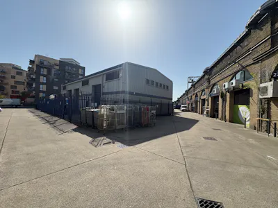 Unit 6-10, London, Industrial / Warehouse To Let - IMG_0206.jpeg