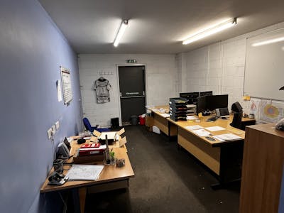 Unit 29, Newark, Industrial / Storage / Light Industrial / Trade Counter To Let - IMG_4544.JPG