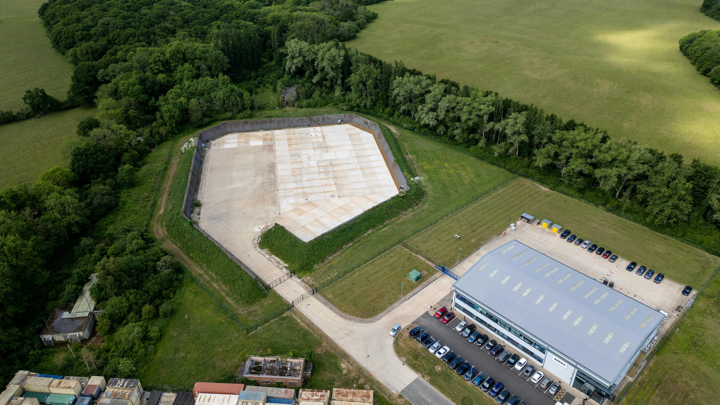 Plot 6035, Westcott Venture Park, Aylesbury, Land To Let - 3 Bund 6035.jpg