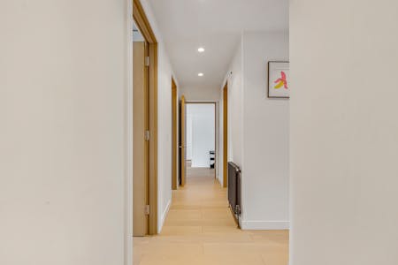 St John Street, London, Residential Flat To Let - Hallway