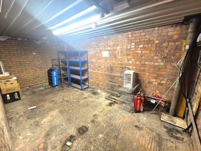 7 The Hollins, Stockport, Retail To Let - 20250304_090508.jpg