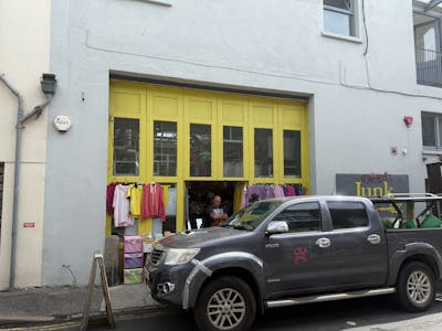 42 Vine Street, Brighton, Retail To Let - IMG_6246.jpg