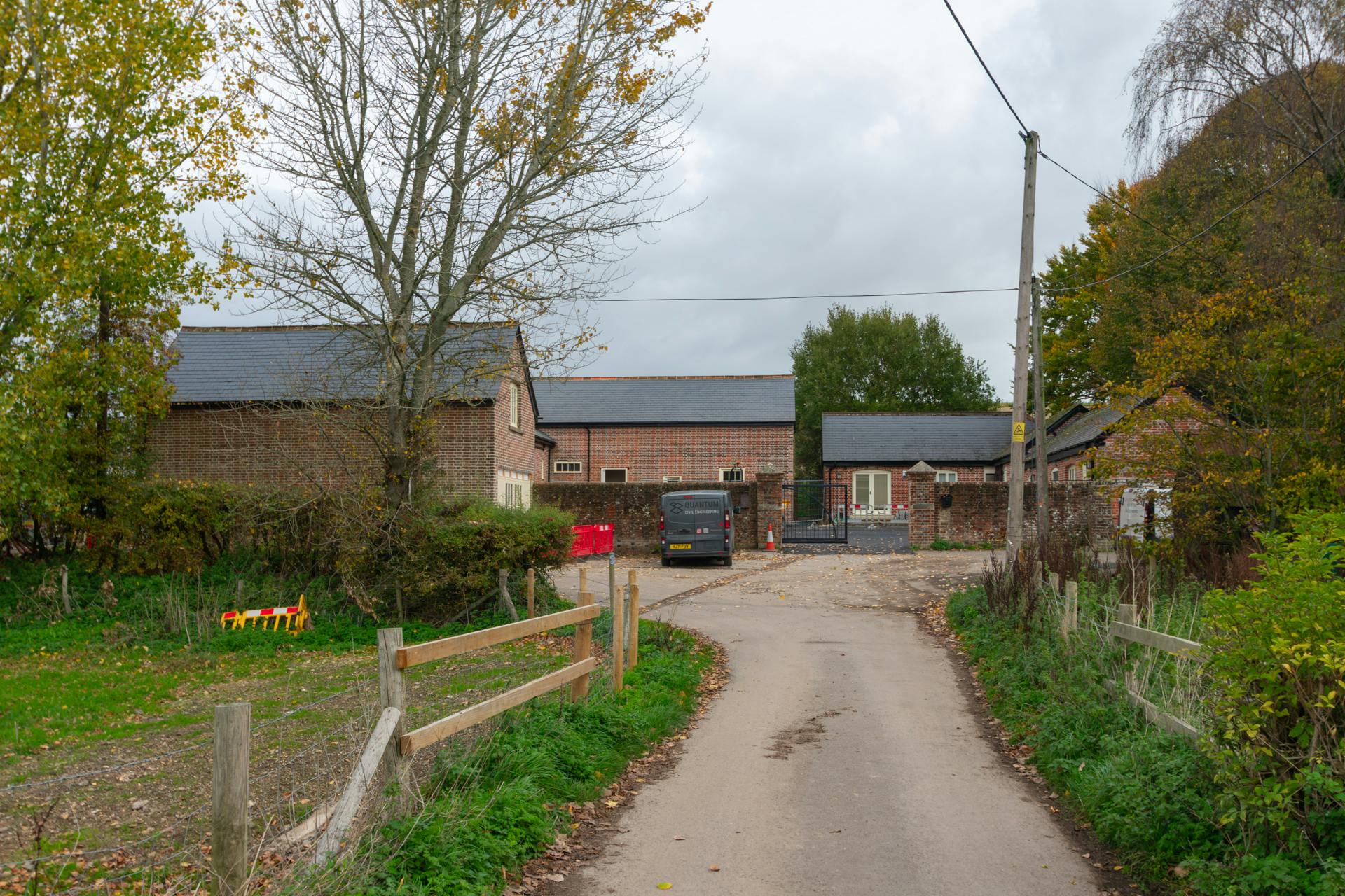 Industrial Unit in Wimborne - photo 3