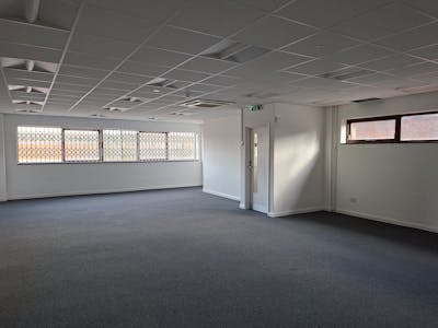 Units 2 & 4, 79 Sumner Road, Croydon, Industrial / Warehouse To Let - U2&4, 79 Sumner Rd Office 1.jpg