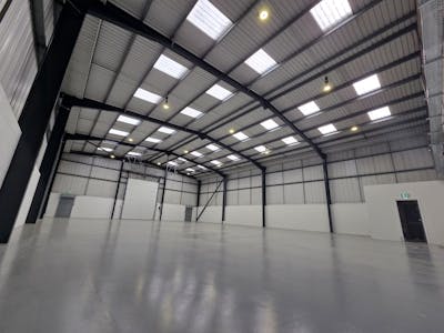 Unit 560, Salford, Industrial/Logistics To Let - Pic6.jpg